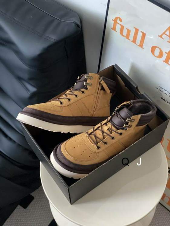 Picture of UGG Shoes _SKUUGGsz38-45J111419908